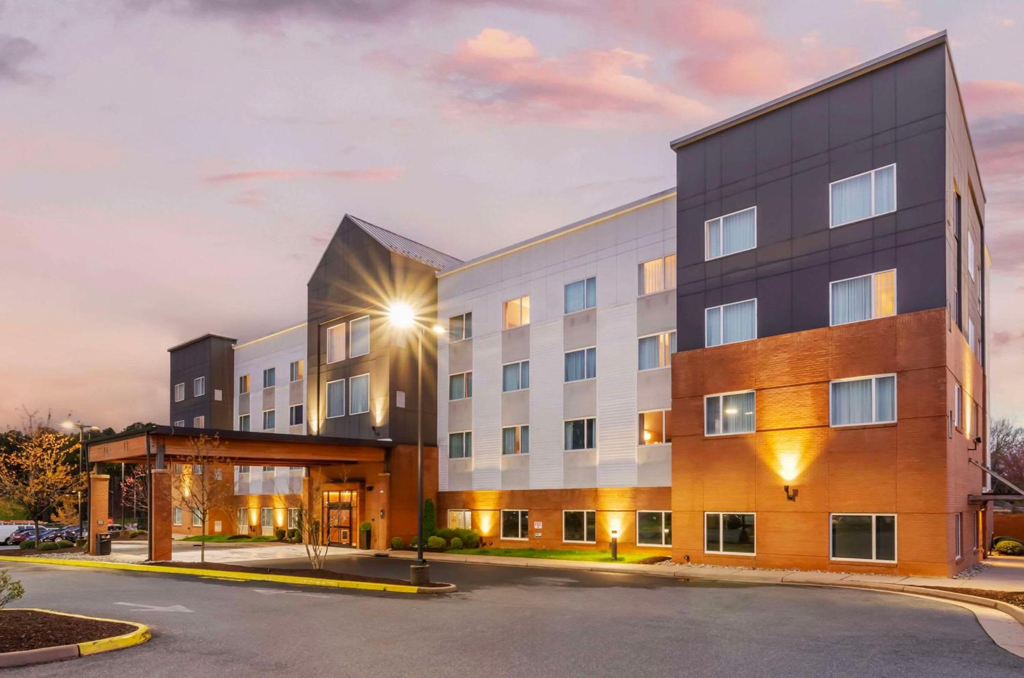 Country Inn & Suites By Radisson, Charlottesville-Uva, Va Exteriör bild